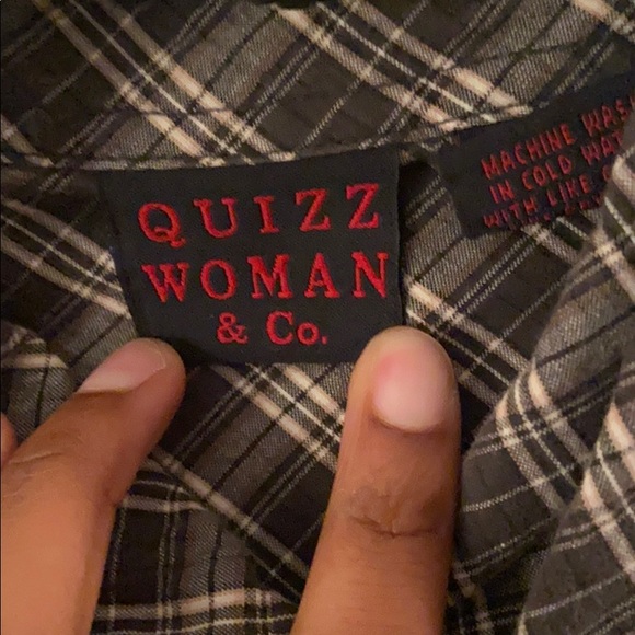 Green button down - Picture 3 of 3